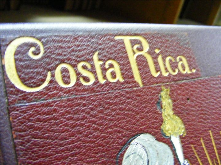 biblioteca 014 copy.jpg